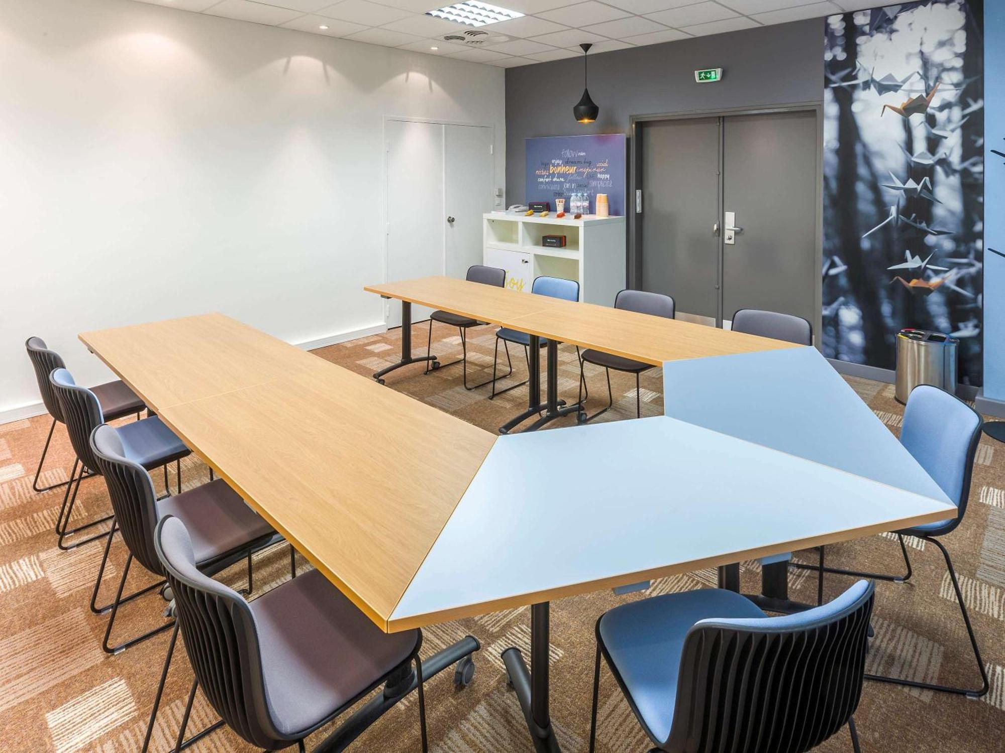 Ibis Nantes Centre Gare Sud Hotel Bagian luar foto