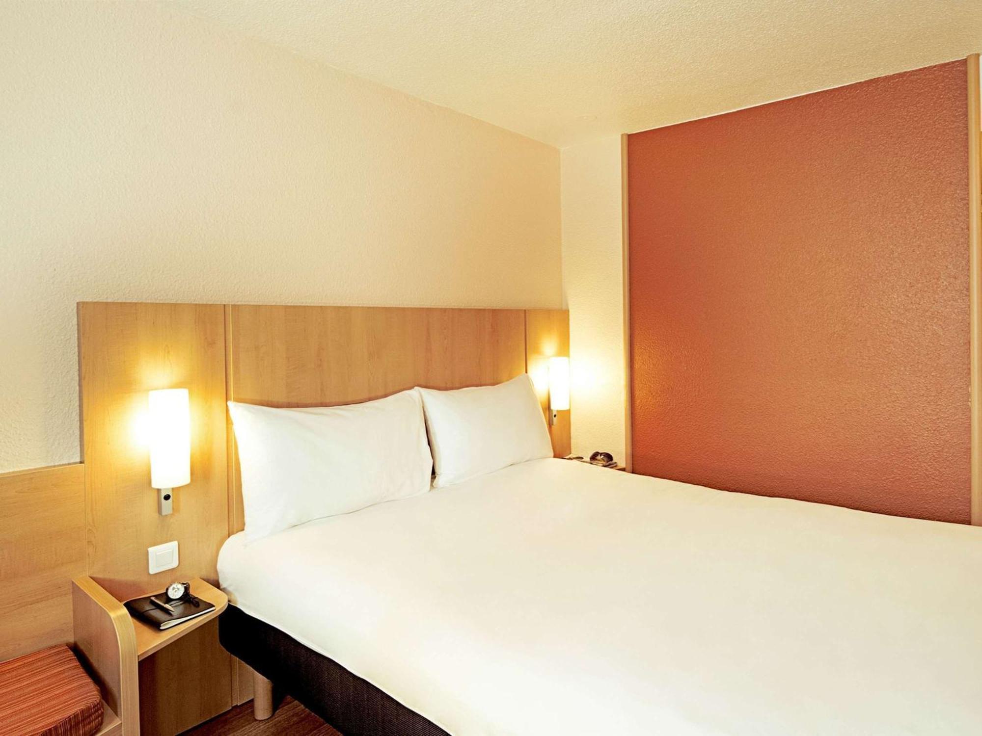 Ibis Nantes Centre Gare Sud Hotel Bagian luar foto